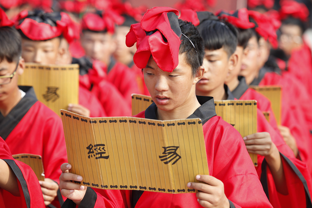 入世十年 a股十年 血泪十年 股市还有救么_周易十年股市预测最准的书_塔罗牌准还是周易准