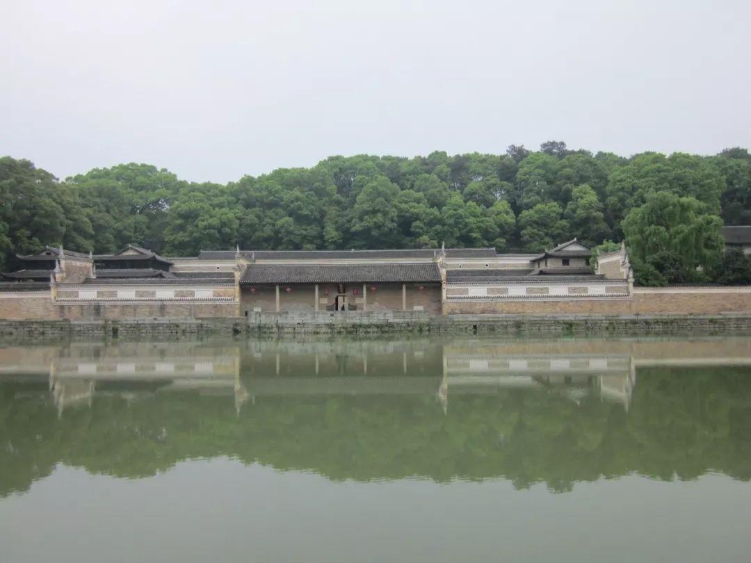 北京易经学院怎么样_曾国藩易经学院_中华易经预测风水学院